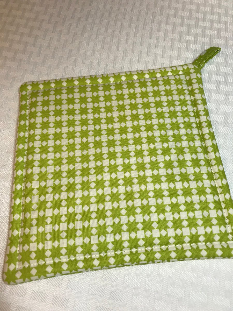 angelhw1956's tweet image. Handmade Pot Holder tuppu.net/110858d4 #TeaTimeQuiltsnMore #Etsy #Kitchen