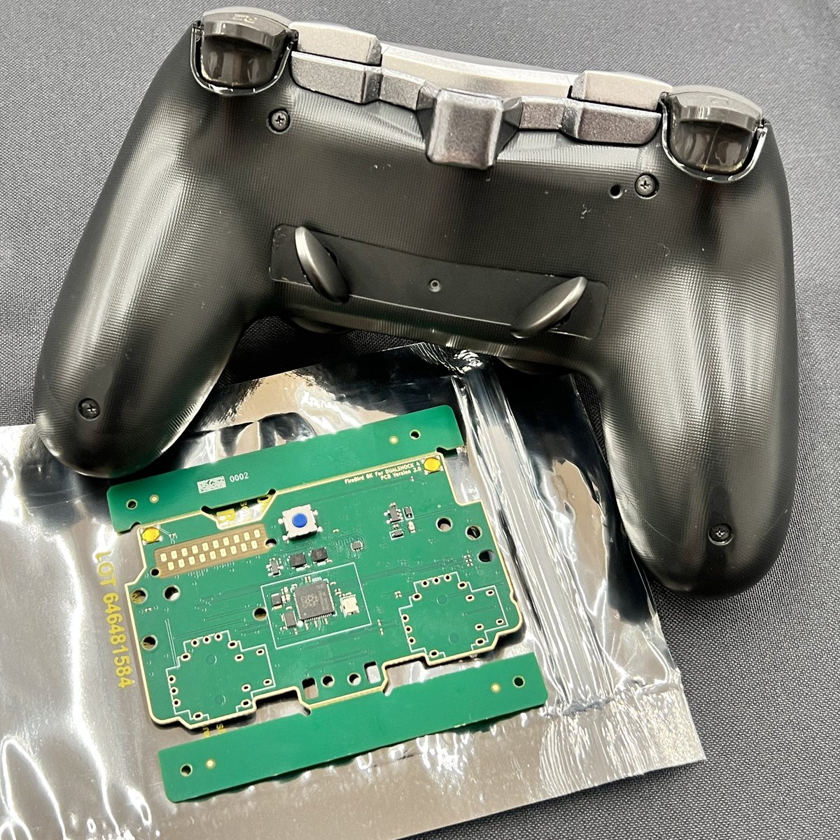 めらるば tweet media