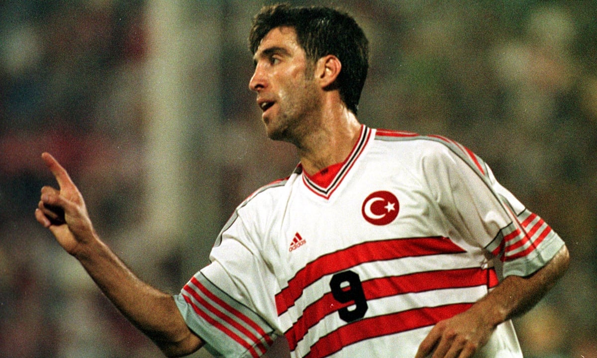 LKRANTSS's tweet image. The fastest goal in World Cup history was scored in just 11 seconds by Turkey’s Hakan Şükür.
53 days to go.
#WorldCup2026 #Goal #FunFact
