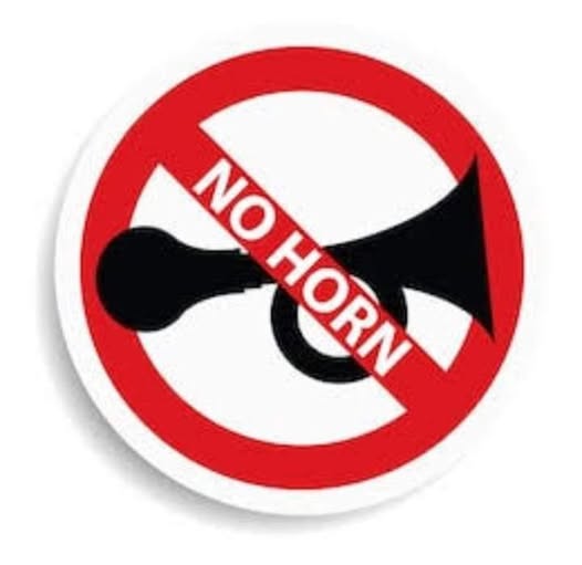 trafficchd's tweet image. 2 signs of a good driver:
👉 Doesn’t honk unnecessarily 🔇
👉 Drives so smoothly that others don’t need to honk

Be a responsible driver. Let’s make roads calmer and journeys more pleasant.

#LaneDriving #DriveSafe #HonkLess #WeCareForYou