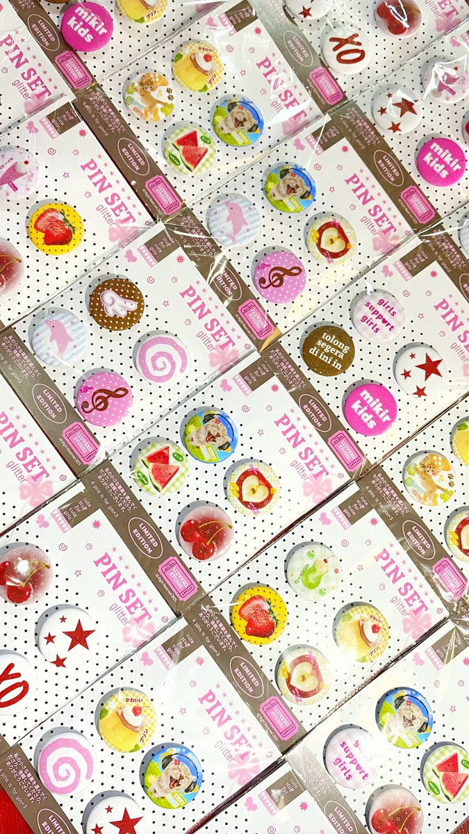 lluvxxo.studio | @ after dm! tweet media