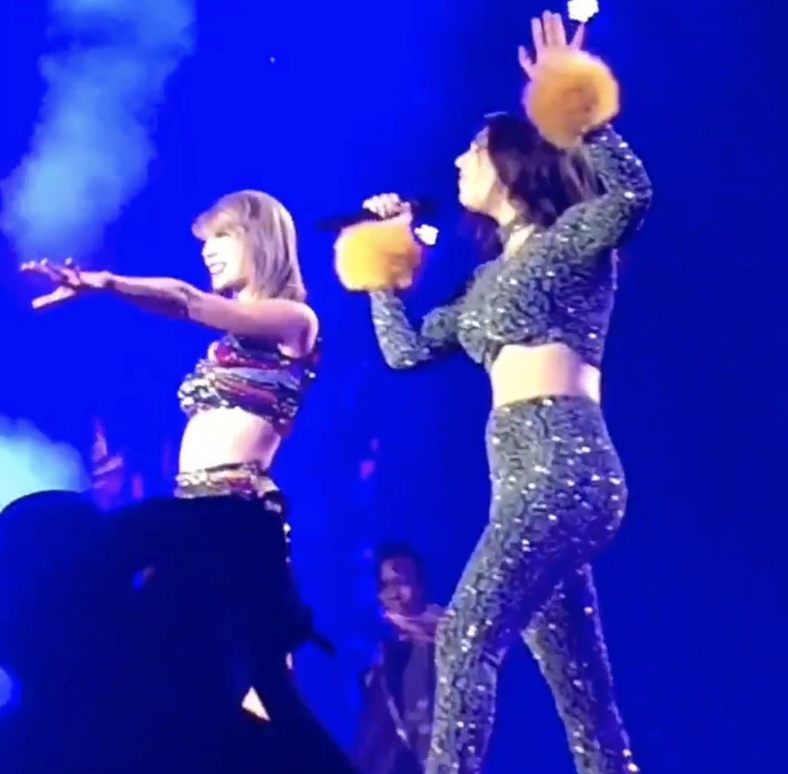 GAV | SHOWGIRL ERA IS OVER tweet media