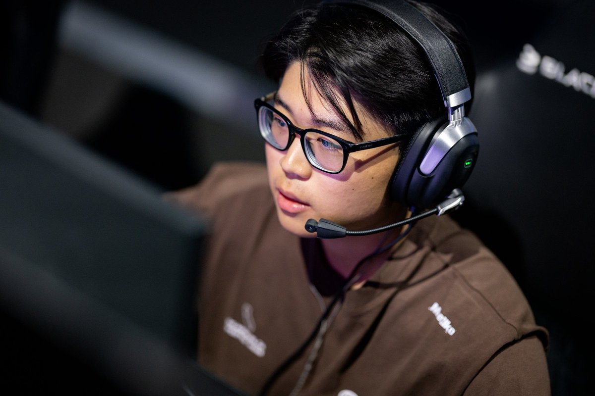 Vital Scrims tweet media