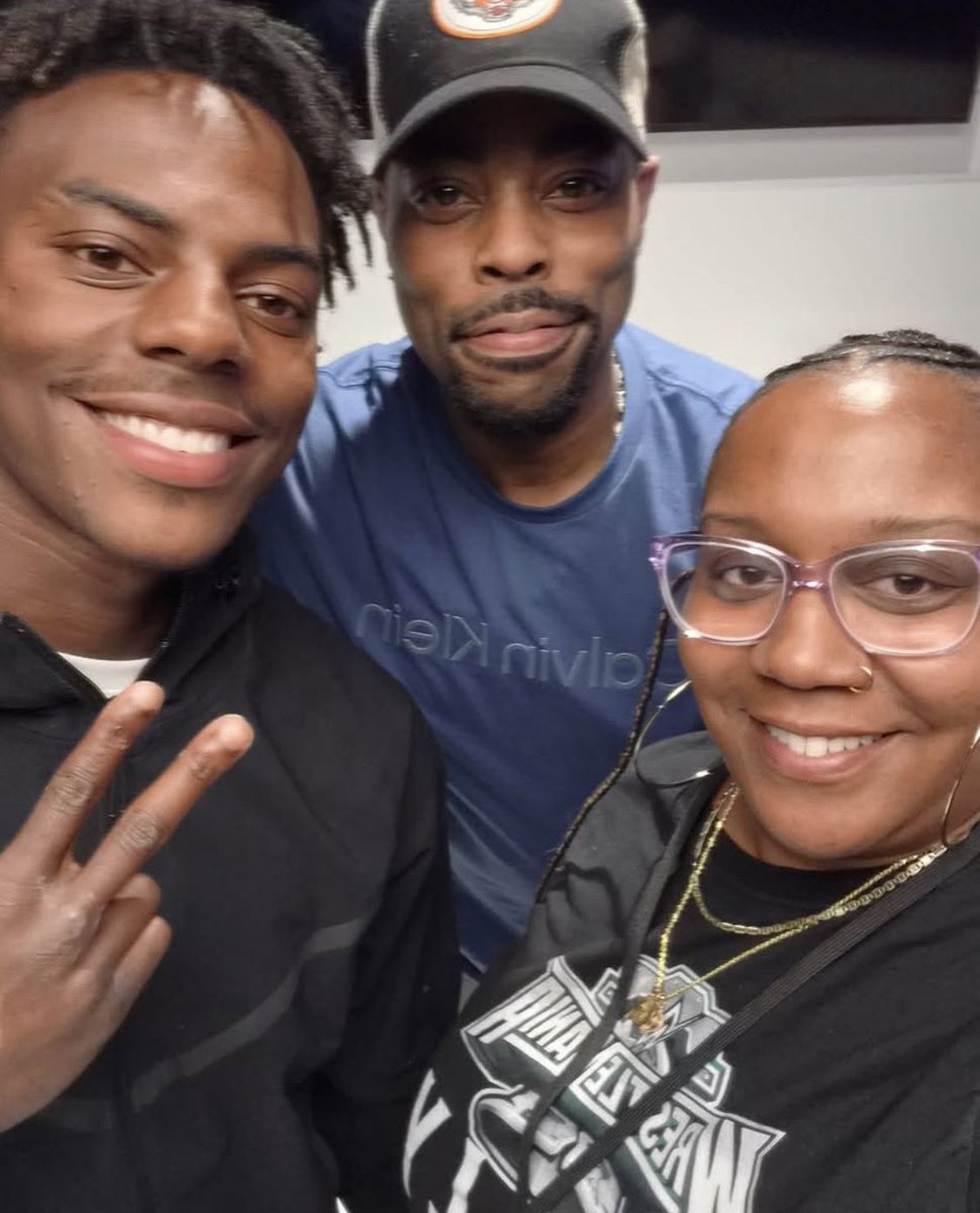 ᵖᵃʳᵒᵈʸ Speed⭐️ tweet media