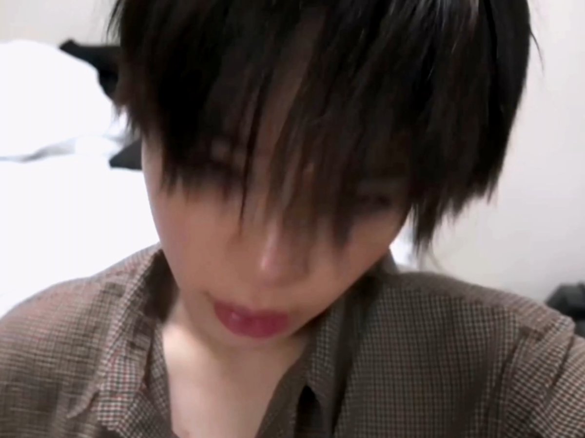 뉼른 아카이브 tweet media