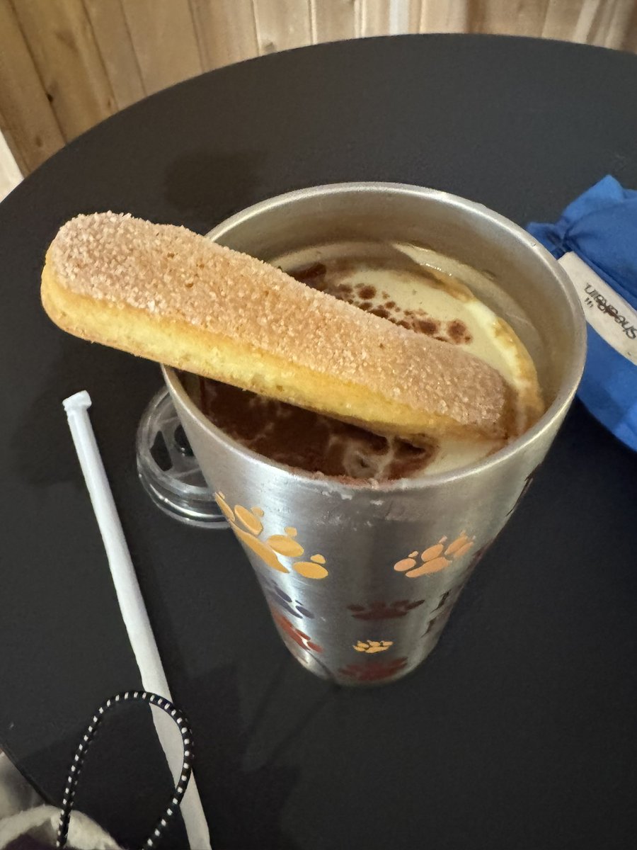 Jasunleashed's tweet image. Tiramisu latte from earlier, not too late to reimburse 😅

#latte #brat reimburse Humanatm