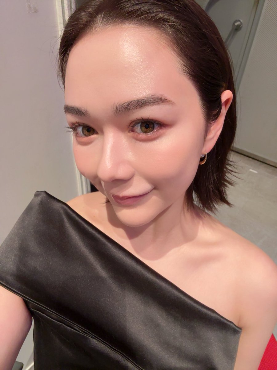 村重杏奈 tweet media