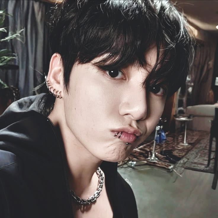 flixvstar's tweet photo. Y LLORÓ 🍒
Un au #taekook donde... 

Th un Alfa aferrado no puede dejar ir tan fácil a su Omega destinado y amor de su vida https://t.co/yE2mlShUl7