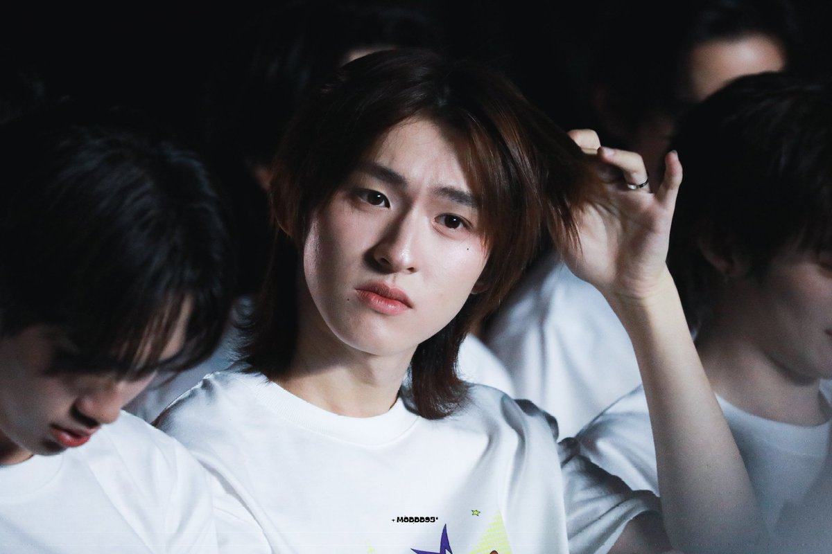 𝒆𝒚𝒆𝒆𝒏✨ tweet media