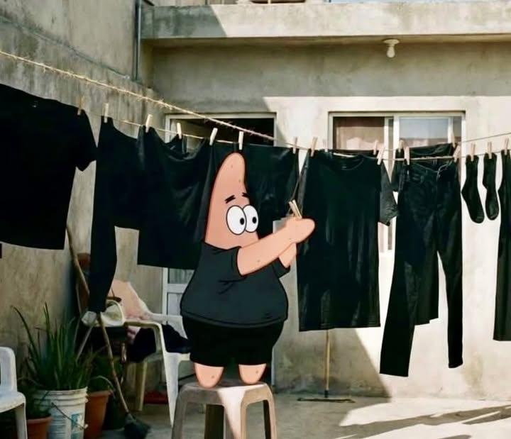 cikatrizando's tweet photo. Creo que no se baña, siempre se ve con la misma ropa. 
Mi ropa: https://t.co/P2C52CNsaC