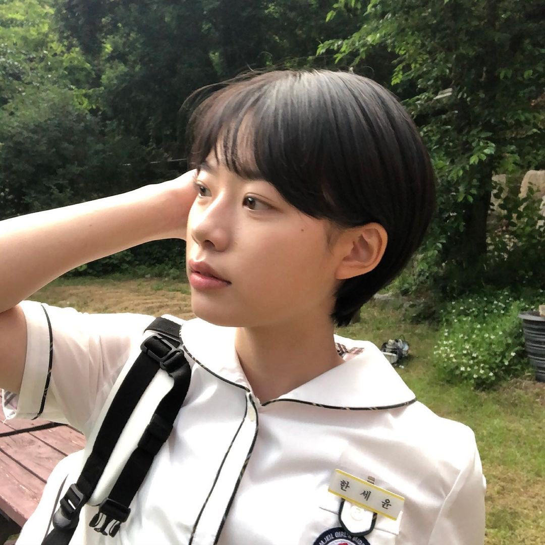 딧 tweet media