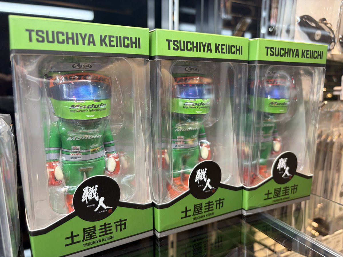 土屋圭市さんのミニフィギュアが入荷しましたので、ショーケースに展示