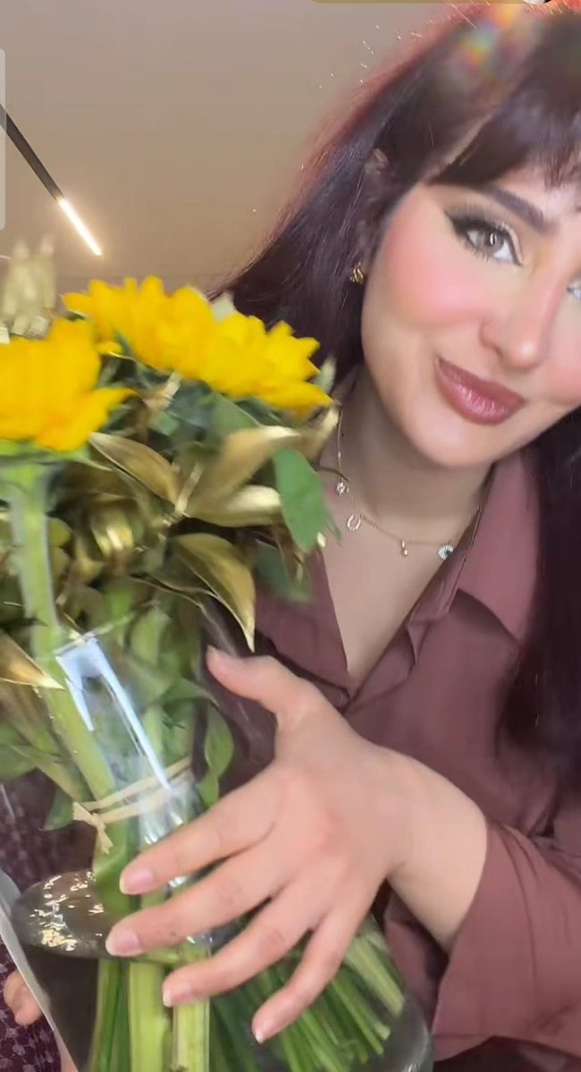 من جمال بث اليوم شفته كامل ومنتظره ينزل في قناه  عشان اشوفه مره ثانيه شكرا لك بث جميل كالعاده <a href="/xmamx88/">ميارو 🧚🏻‍♀️</a>