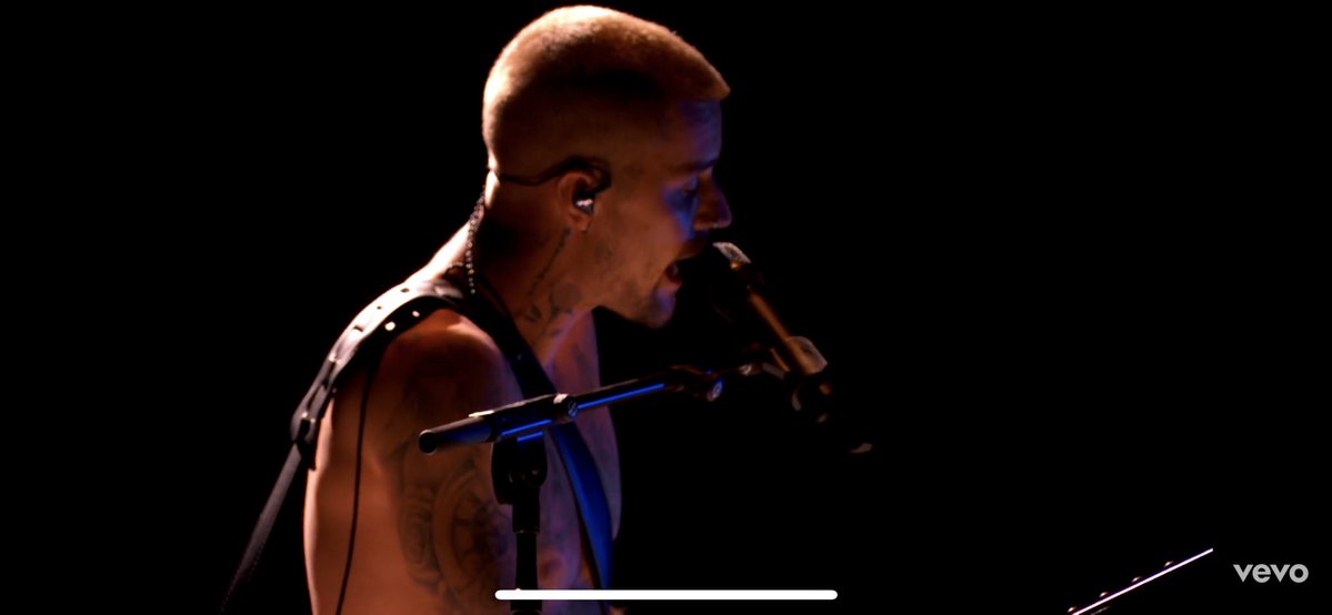 planetasemnome's tweet image. finalmente #grammys