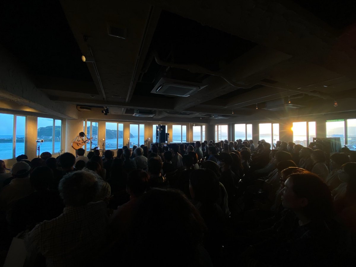 関取 花 tweet media