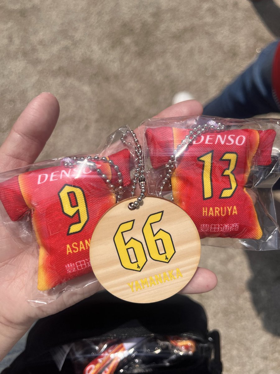 Y u n a / ゆ　な　ぴ　◎ tweet media