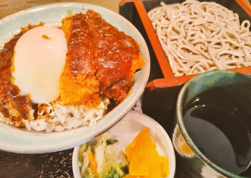 るい tweet media