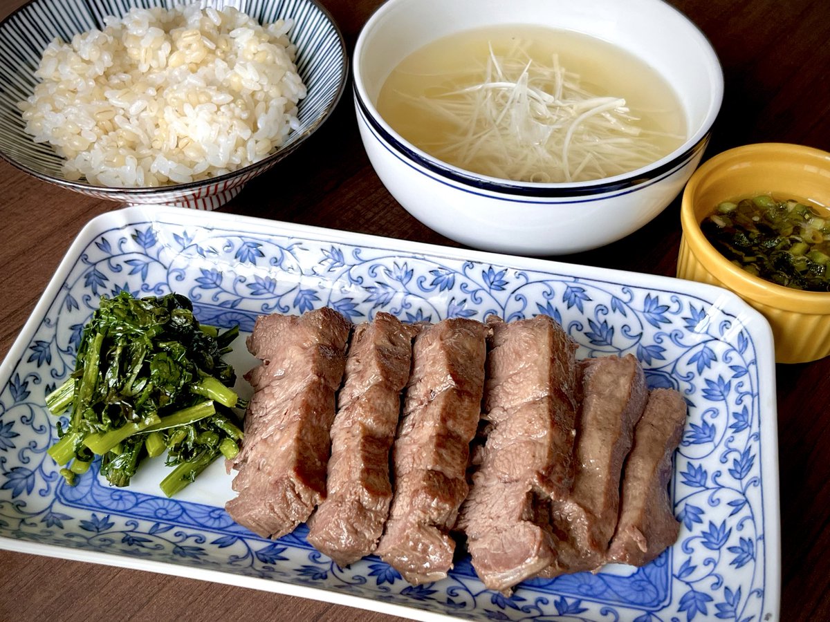 ヨルハ tweet media