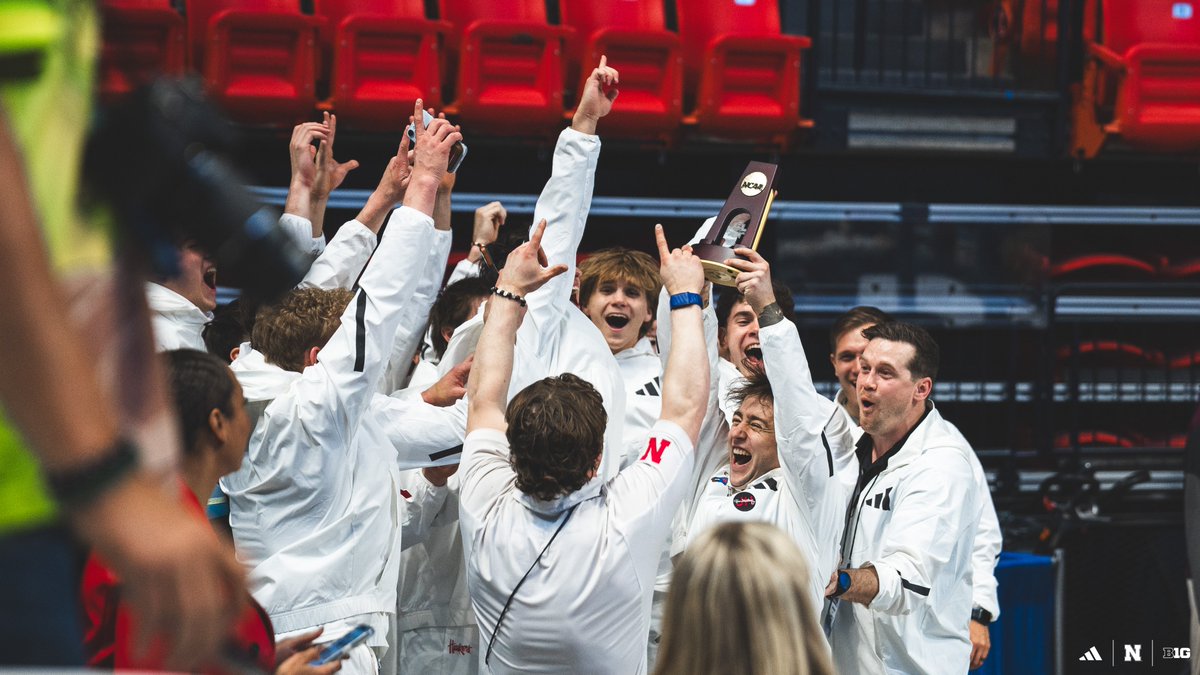 HuskerMGym's tweet photo. Take a bow, Ash. 

Captain, Three-time All-American, B1G Champion, Specialist of the Year, NATIONAL CHAMPION. https://t.co/V2wM73lO63