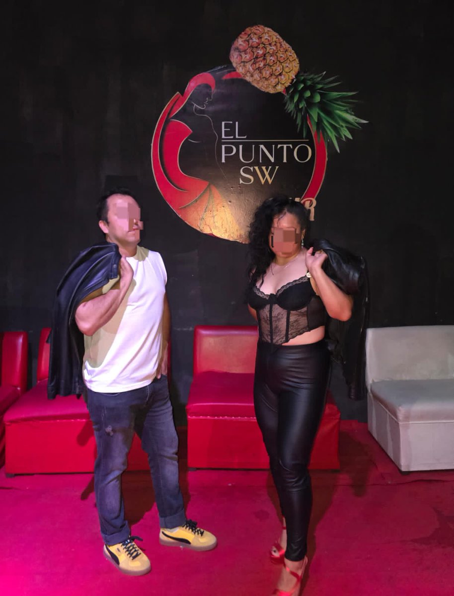 LISTOS PARA RECIBIRLOS 🔥🍍
TEMÁTICA: VASELINA 🎶🎵
🍍PAREJAS 
🍍SINGLES 
🍍CHICAS UNICORNIO 
🚨SUR DE LA CIUDAD DE PUEBLA 
📱2213383532