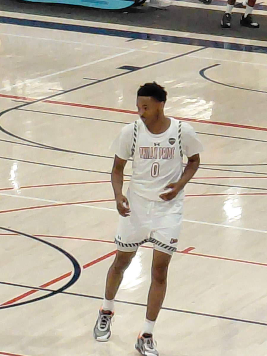 chick gillespie tweet media