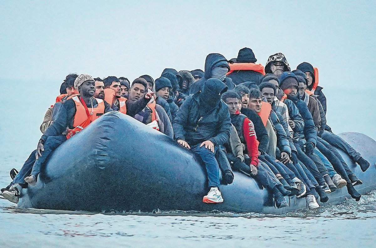 Chris Hillet tweet media