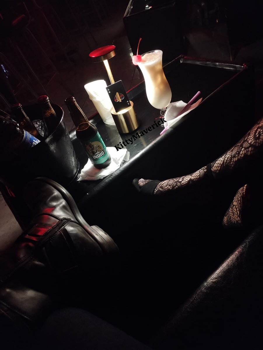 KittyMaverick tweet media