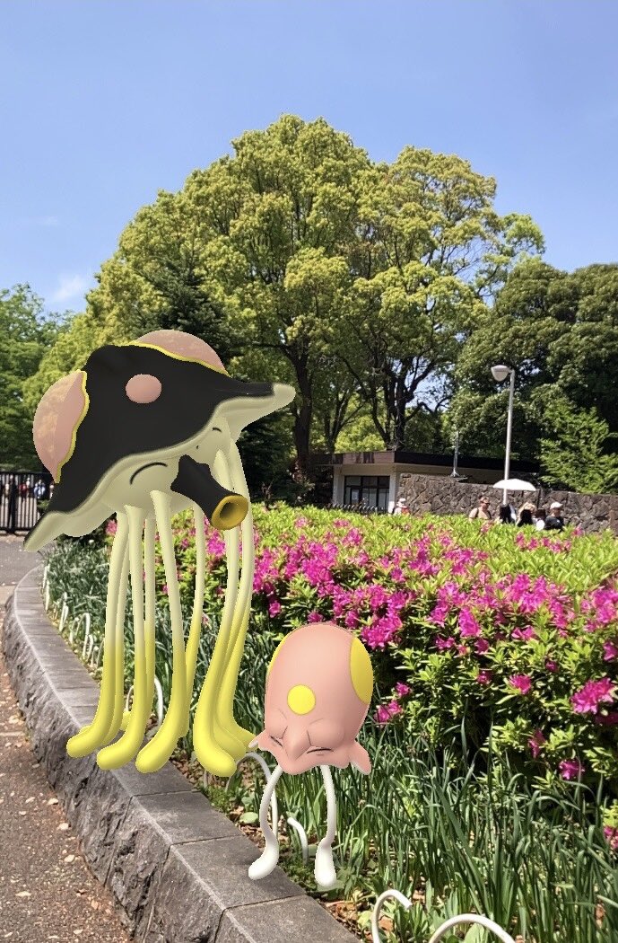 Sumiko711's tweet image. 今日はノノちゃんずでーす。新緑が綺麗🌱
平日引きこもりで激務だったウサを晴らすかのようにお出かけ中(笑)

#PokemonGOar 
#GOsnapshot