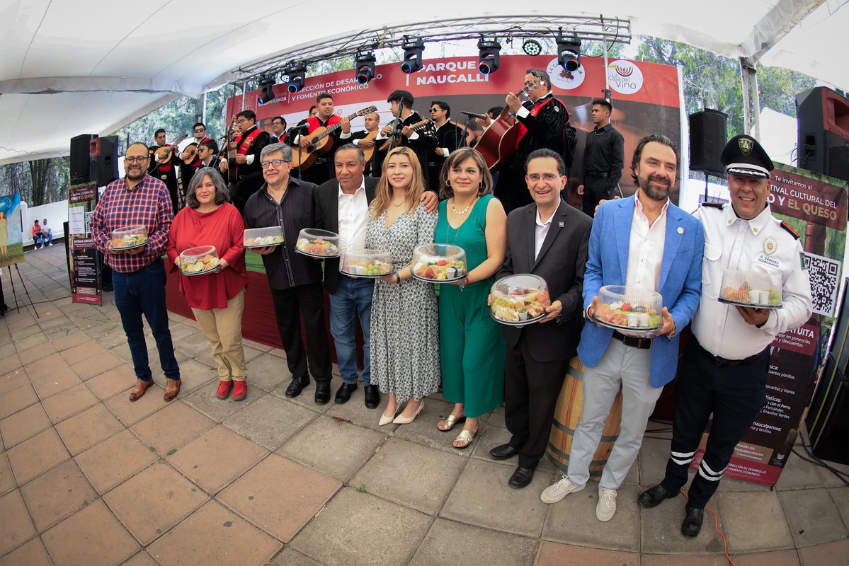 GobNau's tweet image. El Gobierno de Ciudad #Naucalpan realizó el 4º #Festival del #Vino y el #Queso en el Parque Naucalli, con 100 expositores que impulsan la economía local, el emprendimiento y la convivencia familiar. 🍷🧀✨
#AquiGobiernaLaEsperanza  #DesarrolloEconomico