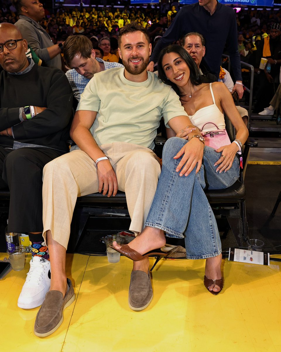 Sean Perry tweet media