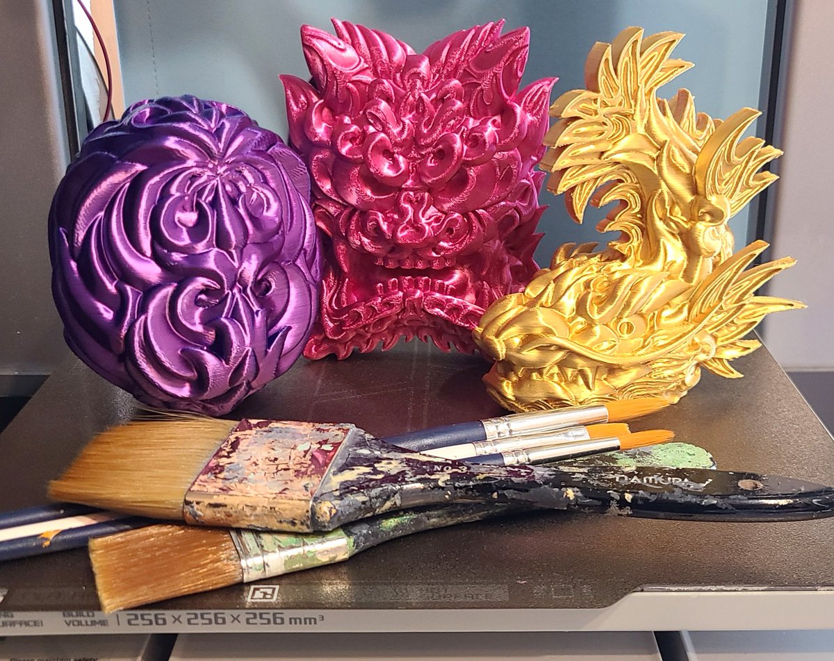 HIROMADBLAST's tweet photo. 3Dプリンターではこんなもの制作してます。達磨、鬼瓦、シャチホコのラインナップでキラキラメタリックでまとめて見ました。色んな方々の元に届いて欲しいですね♪
まだ閲覧数全然ないから売れるか不安😳😳w売れてくれなきゃ寂しいじゃないかw
https://t.co/WHl2r2POsQ https://t.co/6Vb0uiVhlR