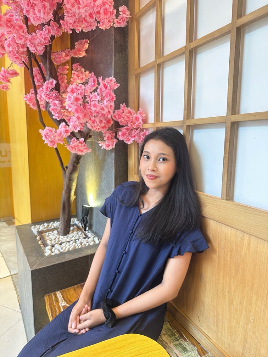 Miss Repot tweet media