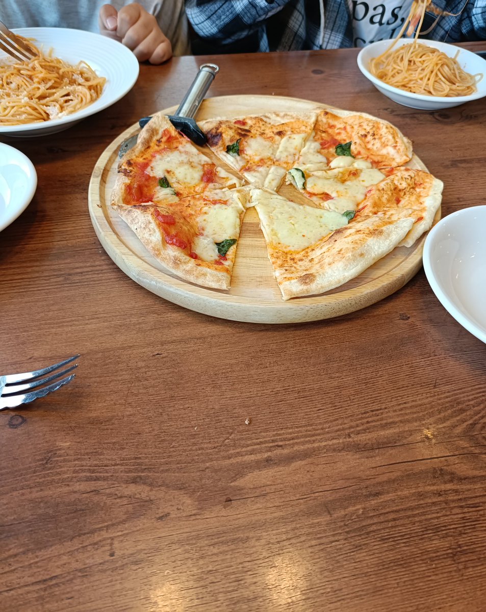 Kazutoshiwind's tweet photo. 昼飯
オリーブの丘
コスパ良し👍️ https://t.co/BkIi8eRUGp
