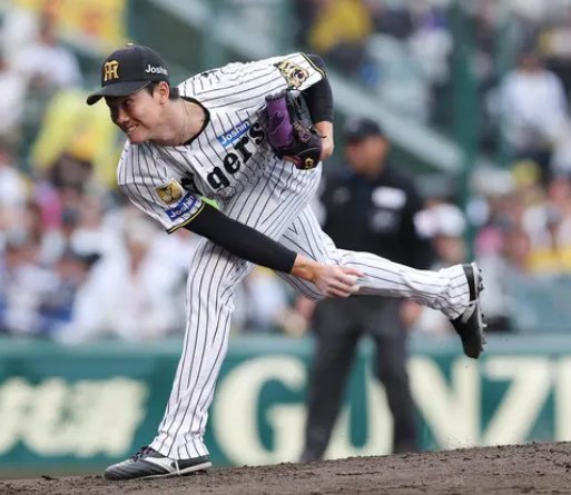 reo_naniwa's tweet image. #東京ドーム や #京セラドーム大阪 に足を運びステージで輝くメンバーのパフォーマンスに魅了 現在も実家に当時のCDやDVD等を大切に保管
23年 #WBC #日本代表 の #湯浅京己 は取材に訪れた #亀梨和也 と初交流 決勝アメリカ戦の後には #亀梨 に直接 #金メダル を見せる事ができた
#湯浅「毎日KAT－TUN