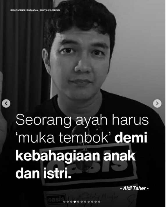 aturan pertama kalau mau jualan dan bangun personal branding : jangan malu

- jangan malu kalau enggak laku 
- jangan malu kalau sepi dan enggak ada yg nanggepin
- jangan malu kalau justru malah rame
- jangan malu kalau dipertanyakan ngapain jualan
- jangan malu kalau ada yg