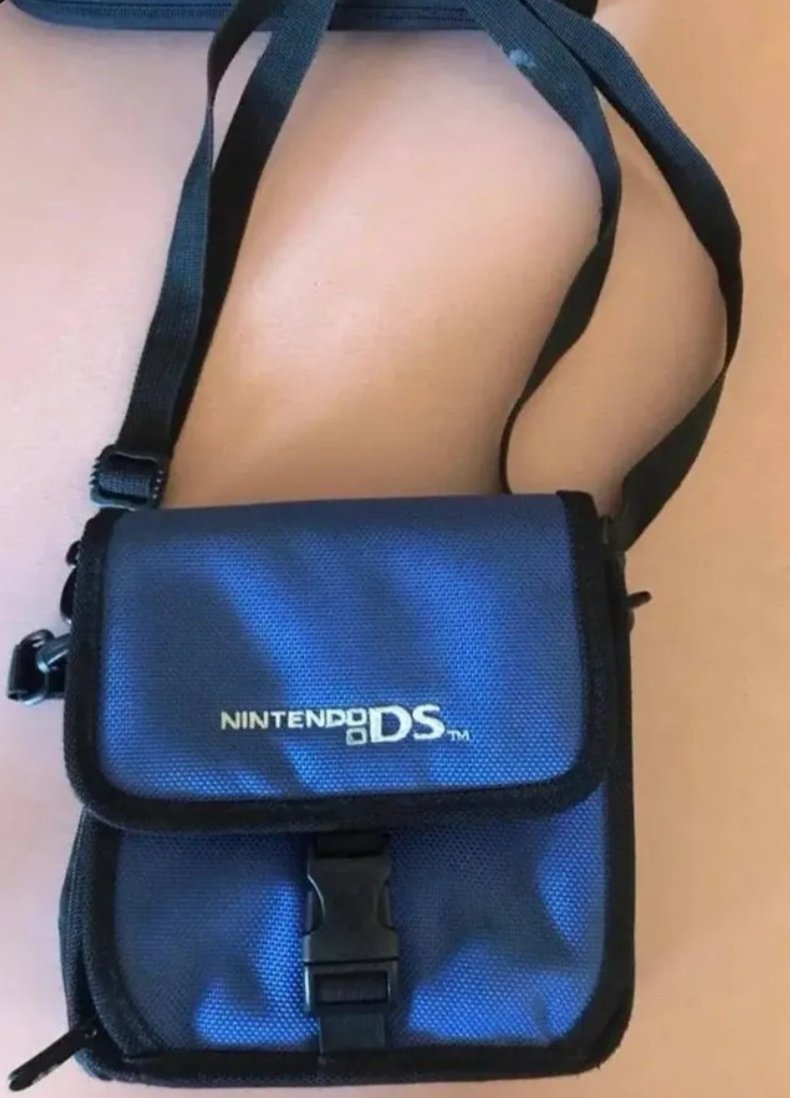 Lagi makan mie ayam sampe abis liatin ini, ternyata cuma sling bag