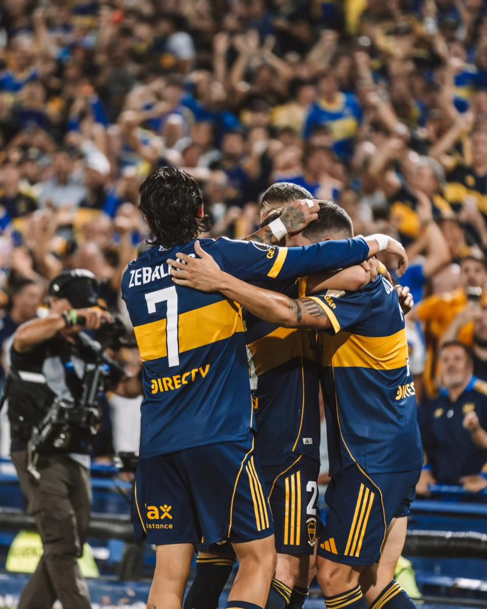 Pao💙💛💙 tweet media