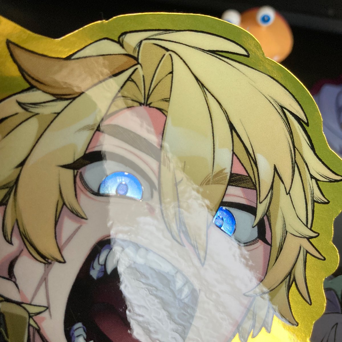 思ってたよりデケェし光る