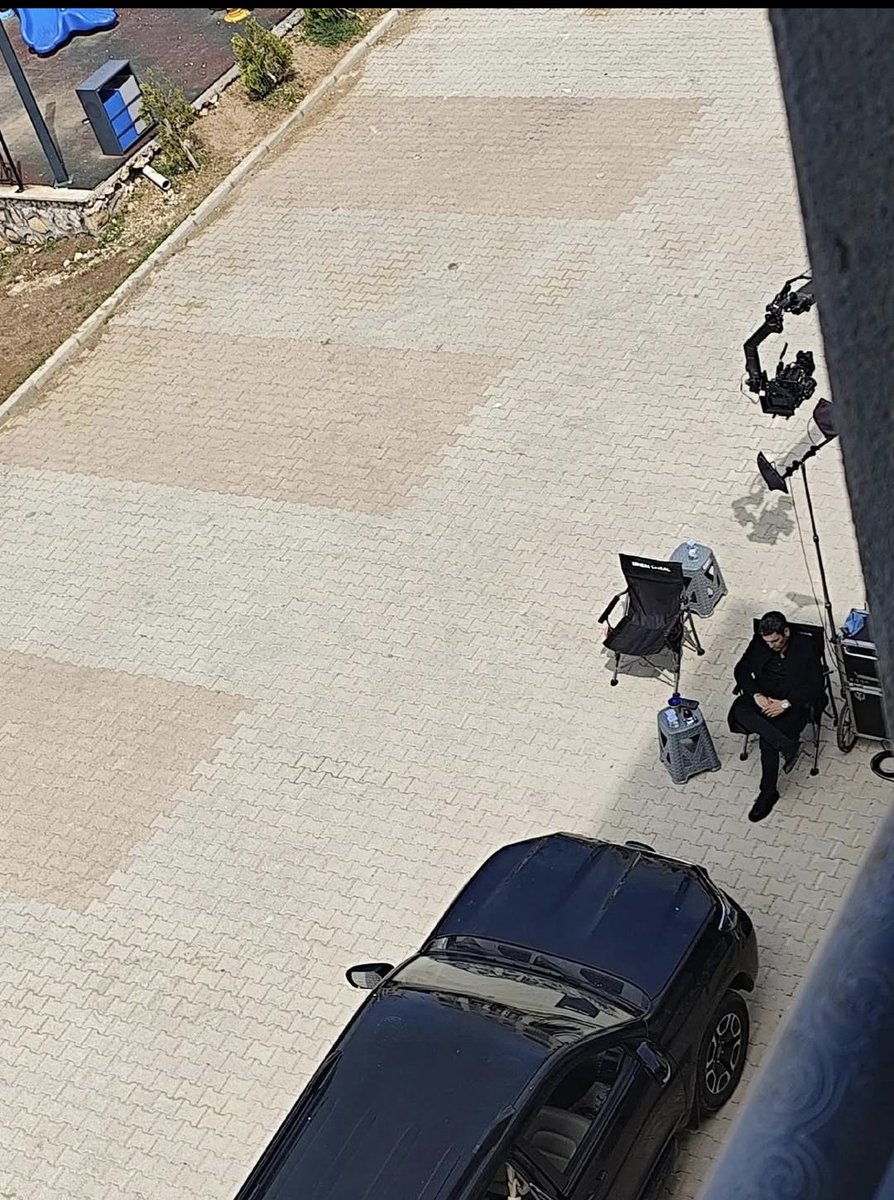 ninola2's tweet image. #UzakŞehir #set
