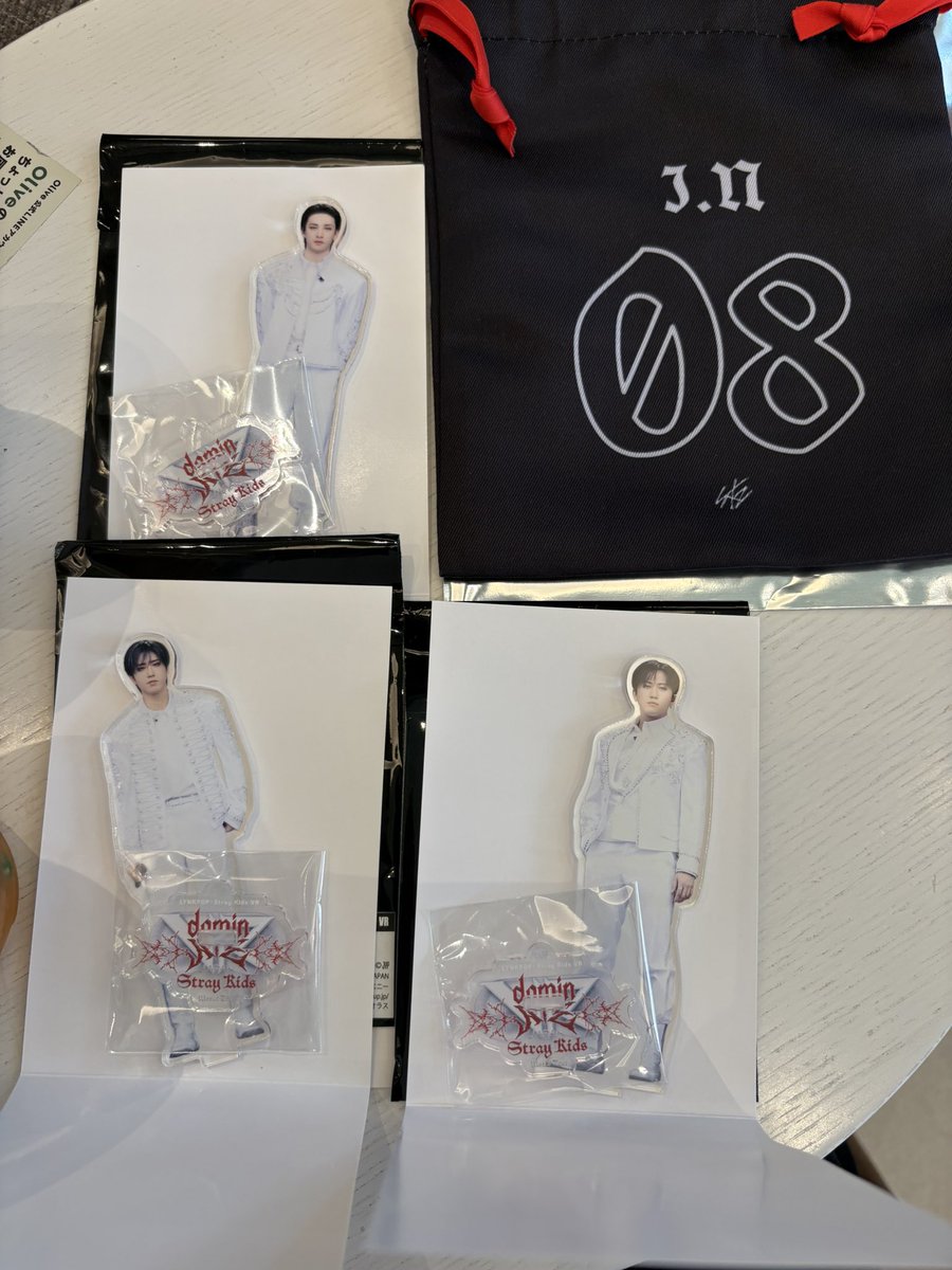 🦊🐶 tweet media