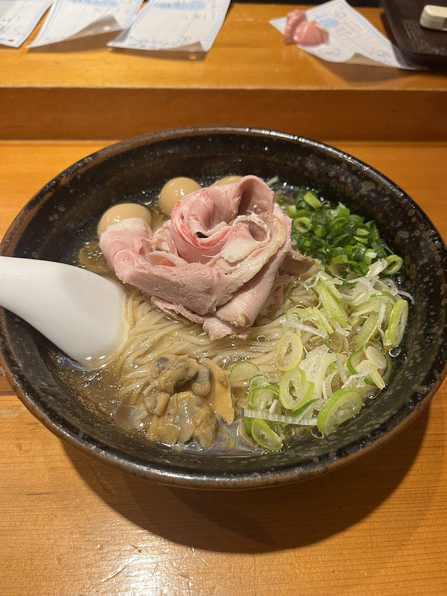の tweet media