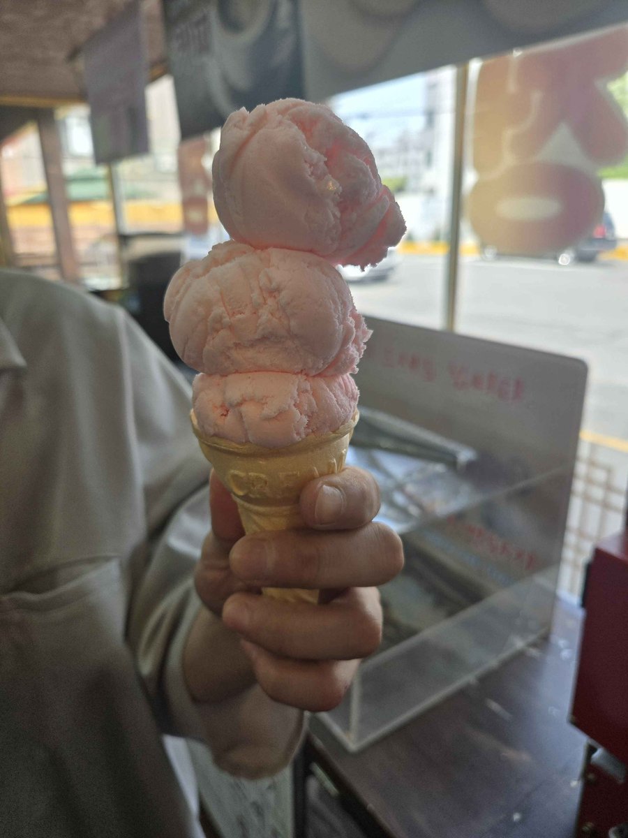 서양복실이 tweet media