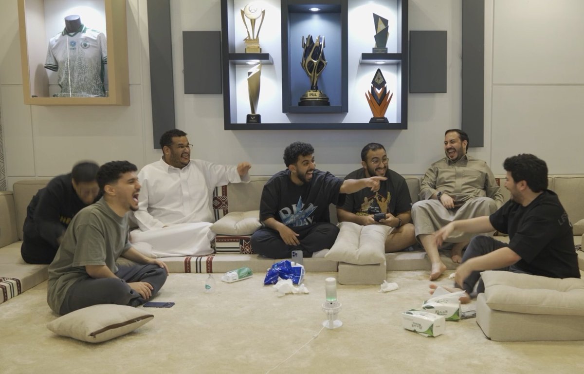 M S H 💚 tweet media