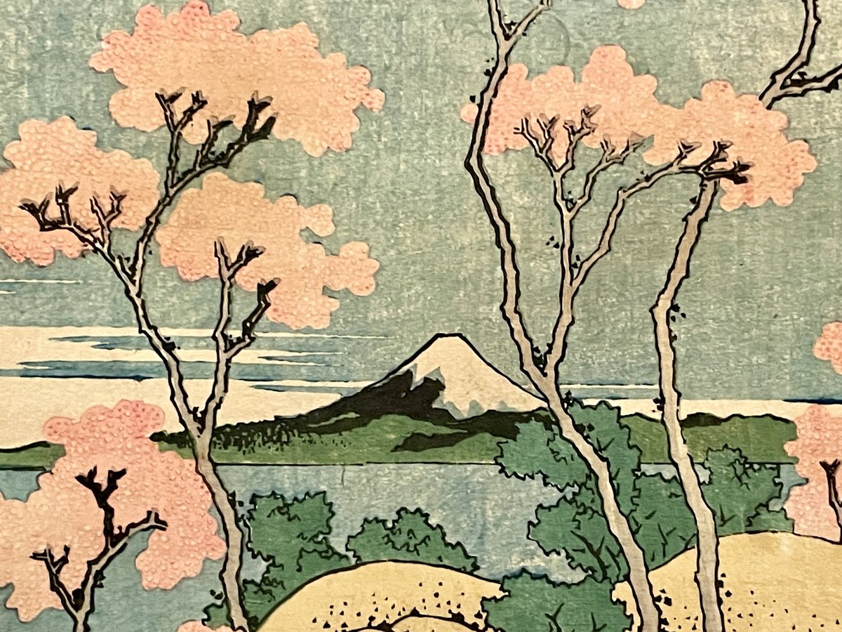 bellbell332's tweet photo. 北斎展で見た品川からの富士山。
丘の上でお花見する人、
楽しそうに踊る人人々、
じっくり見ると細かい描写が面白い。
山梨側の方が雪が多く見える。

桜🌸また来年！ https://t.co/71CN3dOR4B