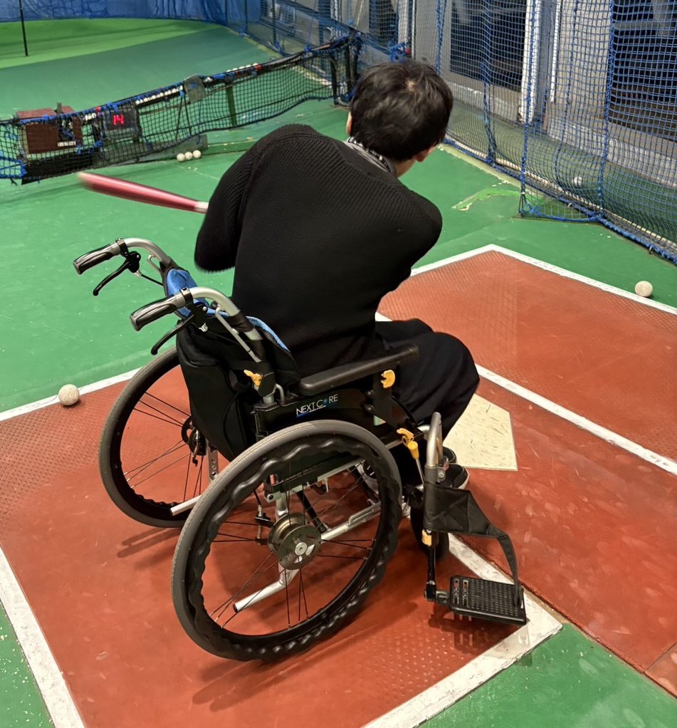 wheel_singuitar's tweet photo. 車椅子になってから始めてバッセン行ったら意外と打てた https://t.co/zol3TiQRTQ