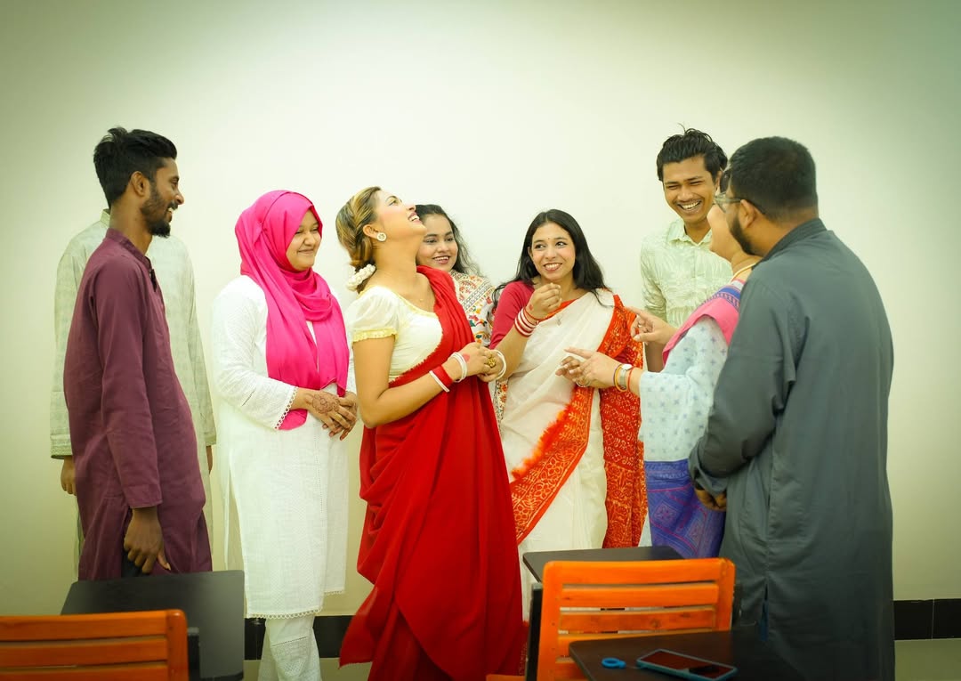 custbangladesh's tweet image. 📷 Central University of Science &amp;amp; Technology (CUST)
A vibrant campus where learning meets culture, connection, and growth.
Every moment reflects a commitment to excellence and a future-focused environment.
#CUST #CampusLife #ModernEducation #Bangladesh