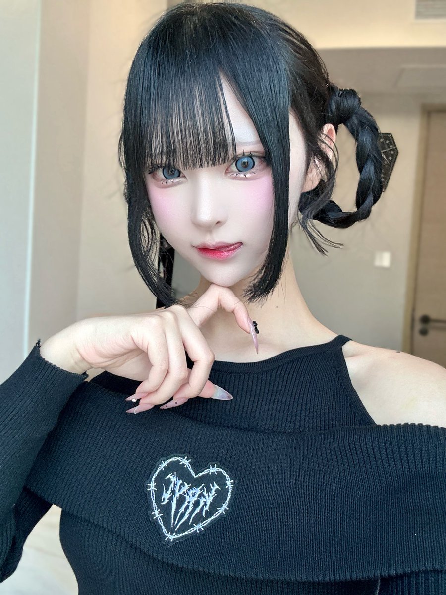 四月一日 tweet media