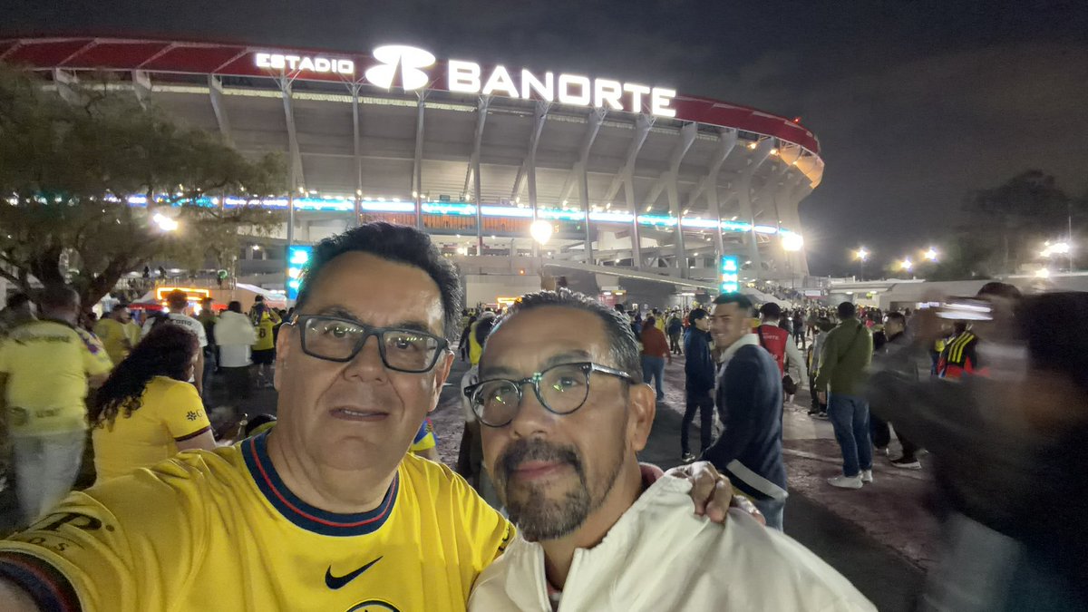 racso6802's tweet photo. #SabadoFutbolero Vamos América https://t.co/S2KxZydXmu