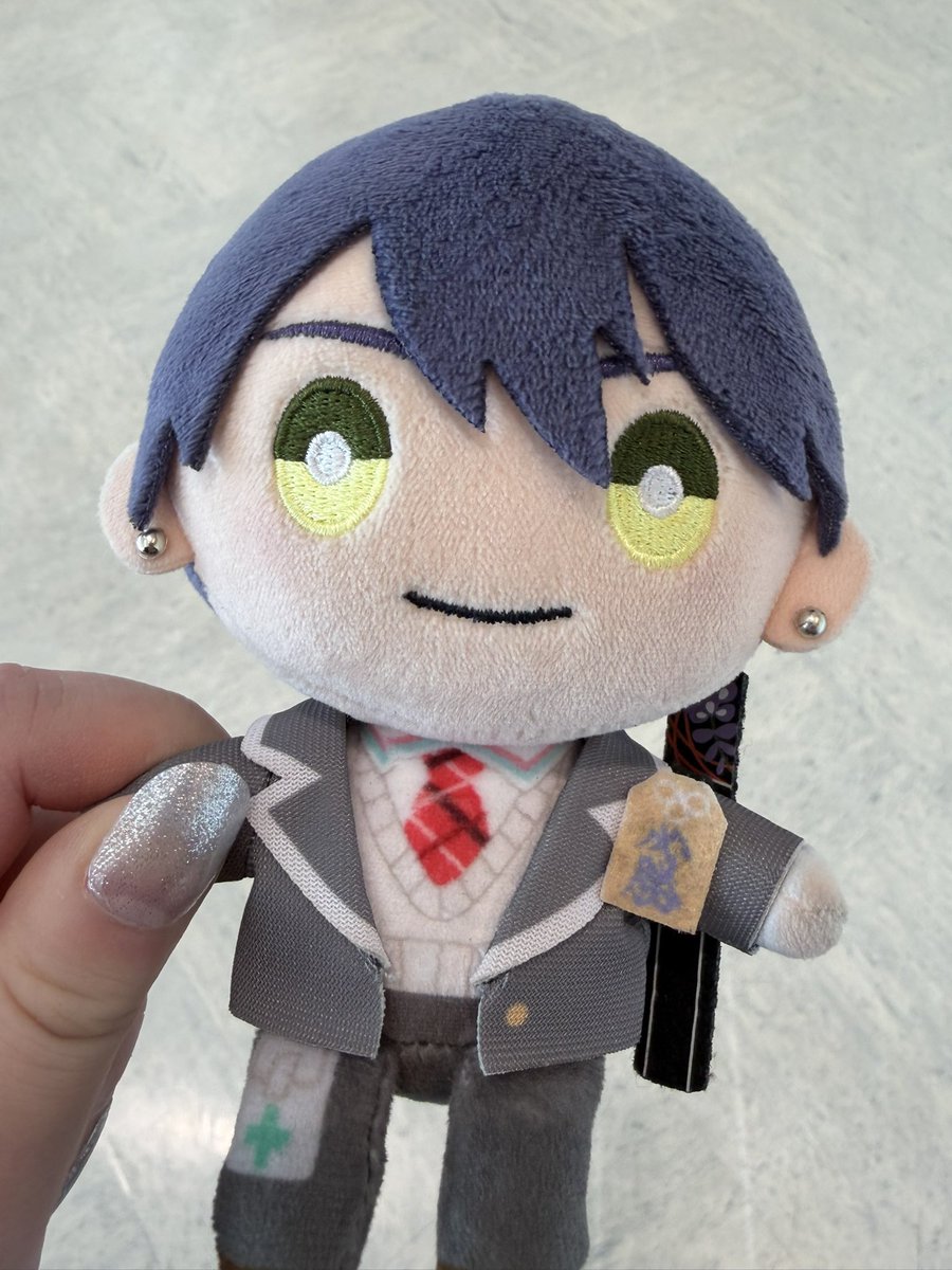 S2A______TRPL's tweet photo. #にじそうさく11

迷子のもちさんを保護しました😭😭シルバーのピアスしています！
優しいふわっちが南の落し物センターに届けて下さいますので、お迎えに行ってあげて下さい😭😭

剣持刀也 にじぬい 落し物 https://t.co/HLX5eCBukE