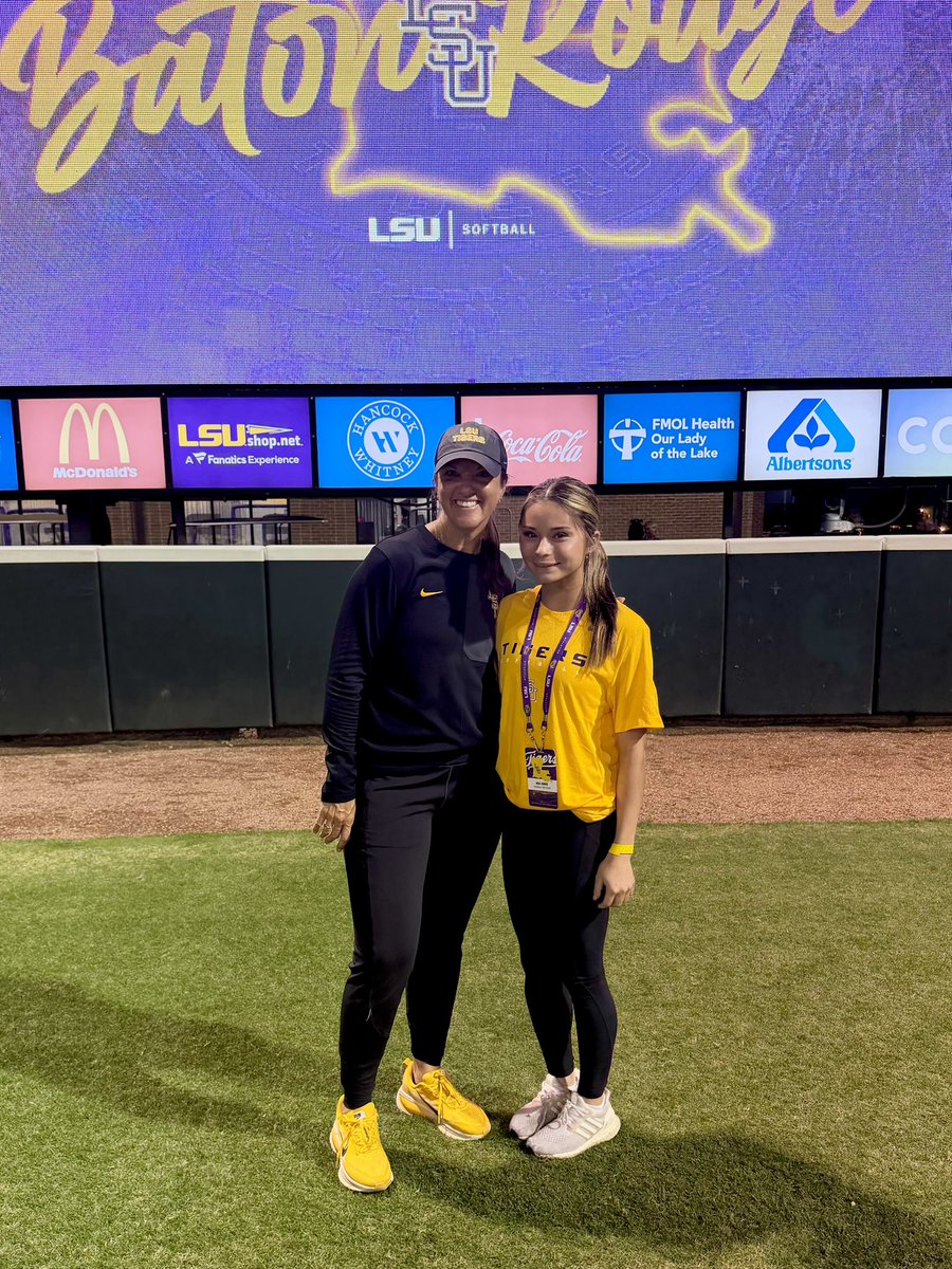 MiaEnnis2028's tweet image. Thanks for having me at the @LSUsoftball Experience Camp!🐯💛💜@BethTorina @LSU_SandraMoton @CoachNealPT @zjermain_15 @Tpleasants17 @Jillby17 @SoftbalAmerica @PrepSoftball @ExtraInningSB @KaylaLombardo11 @BradyVernon @LineDsoftball @JaydenMount @LA__Voodoo @lsu_dailynews